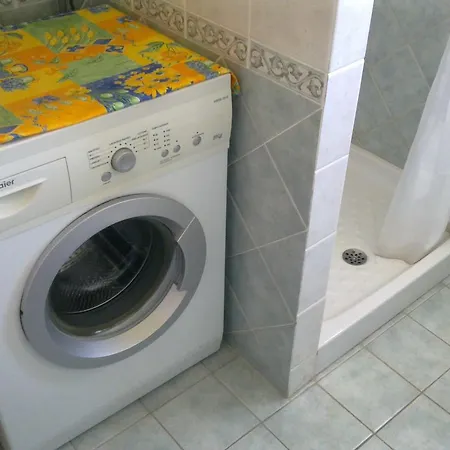 - Campomulini Apartment