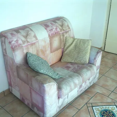- Campomulini Apartment *